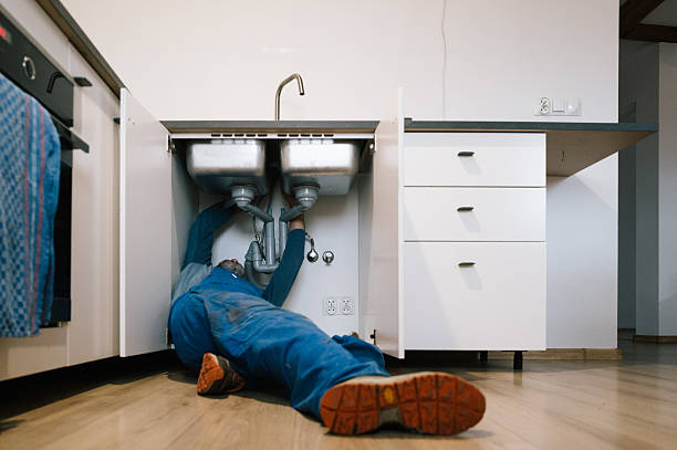 Professional Leak Detection technician working in Dracut, MA
